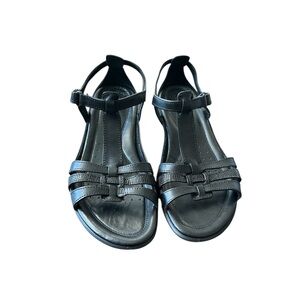 ECCO women’s Black Flash T-Strap Sandal Size 10-10.5